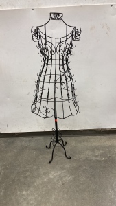 Decor Wire Mannequin