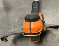 2 Weedwhackers (14&rdquo; GrassHog & 12&rdquo; 30cm Worx) - 3