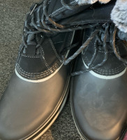 Bates Church Shoes Size 11 Men&rsquo;s, Converse Size 7 Women&rsquo;s, Boots Size 9 Men&rsquo;s, Women&rsquo;s Boots, Converse Size 8.5 Women&rsquo;s, & Assorted Scarves And Hats - 6