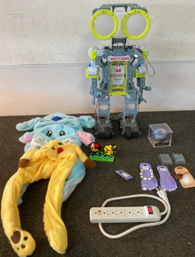 Electric Toy Robot, Anklets, Unforgettable Limited Edition Baseball, and More!!