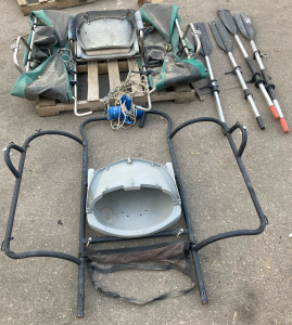 Bronco Pontoon & Spare Frame, Seat & paddles