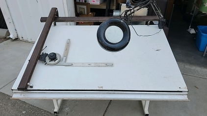 Drafting Table (BBFN) [MB]