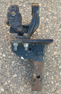 Semitrailer Hitch