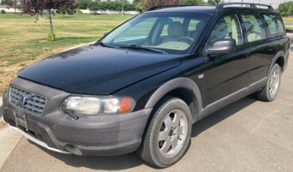 2002 VOLVO V70 - AWD!
