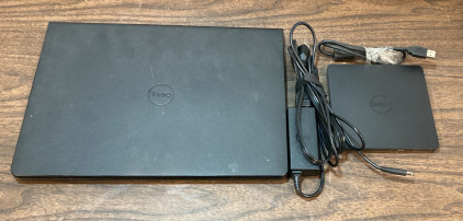 Dell Laptop W/Charger & Disc Drive