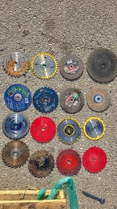 (16) Assortment of Saw Blades