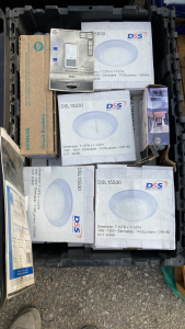 DSS Dimmable Lights, Circuit Breakers & More Lighting Items