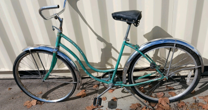 26" Vintage Schwinn Bicycle (Green)
