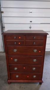 3'x 1&frac12;'x 4'4" (Reddish Brown) Wooden 5-Drawer Dresser