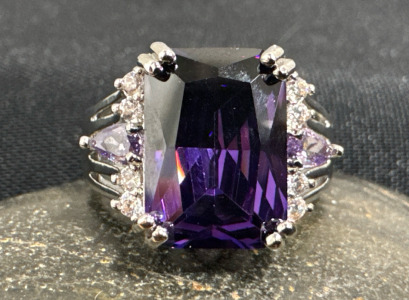 Purple Amethyst .925 Sterling Silver Ring (Size 10)