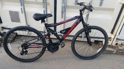 26" HYPER Shocker bike (Black/Red)