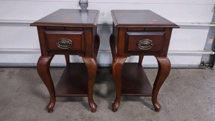 (2) 1'1"x1'10"x1'11" (Dark Brown) Small Night Stands