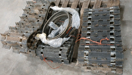 (1) Tractor Paddles
