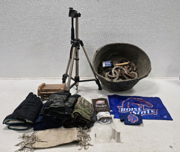 Camera Tri-Pod & Horseshoes