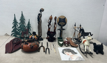 Large Lot Of Native American artifacts & Decor