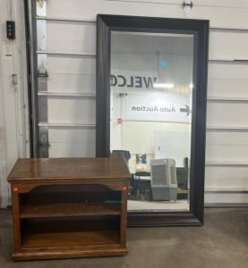 (1) Corner nightstand (1) 36&rdquo;x68&rdquo; mirror