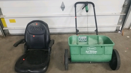 Scott's Turf Builder, Kubota Rideable Lawn mower Seat