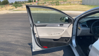 2016 HYUNDAI SONATA - DROVE GREAT - CLEAN - 9