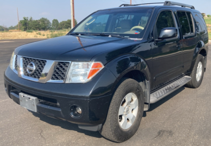 2006 NISSAN PATHFINDER - 4X4!