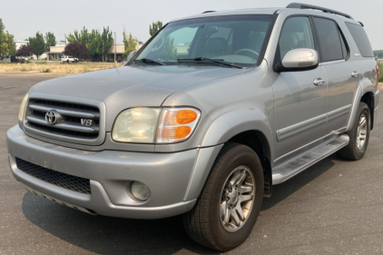 2003 TOYOTA SEQUOIA - 4X4!