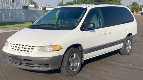 2000 CHRYSLER VOYAGER - 114K MILES!