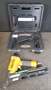 (1) BOSTITCH ANGLED FINISH NAILER, MODEL N62FN W/ CASE