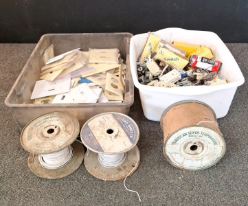 (1) FULL SPOOL OF VINTAGE, AMERICAN SUPER-TEMPERATURE WIRE & ASSORTED HOUSEHOLD WALL PLATES, OUTLETS & SWITCHES