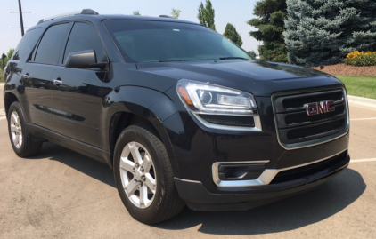 2015 GMC ACADIA - CLEAN!!