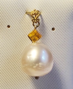 $800 14K Fresh Water Pearl And Yellow Sapphire Pendant