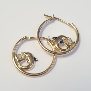 $150 10K Cz Hoop 0.5G Earrings ( WITH DOLPHIN )