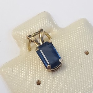 $200 14K Blue Sapphire Pendant
