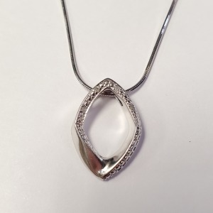 Silver Pendant Necklace