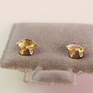 $200 14K Citrine(0.6ct) Earrings