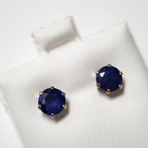 $1000 10K Nlue Sapphire(3.1ct) Earrings