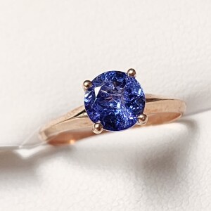 $1410 10K Tanzanite(1ct) Ring ( SIZE 6 )