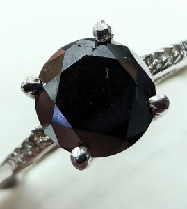 $2000 10K Black Diamond 0.97Ct +0.04Ct Ring