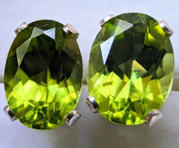 $160 Silver Peridot 1.5Ct Earrings