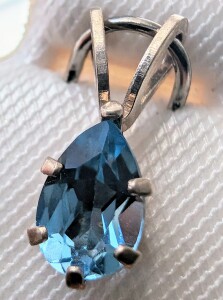 Silver Blue Topaz 6X4Mm Pendant