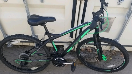 26" Huffy Black/Green Bike
