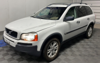 2004 Volvo XC90 - AWD!