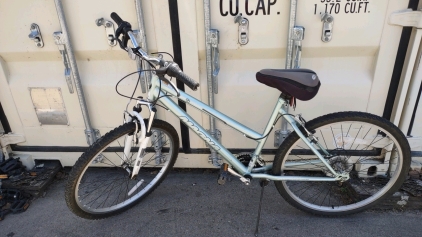 26" Magna Great Divide (Light Blue) Bike