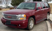 2004 GMC Yukon Denali - Loaded!