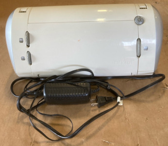 Circut Personal Electronic Cutter Model: CRV001