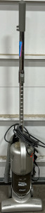 (1) Shark Bagless Stick Cyclonic Euro-Pro 900W Vacuum