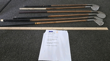(1) Set of 6 Golf Clubs