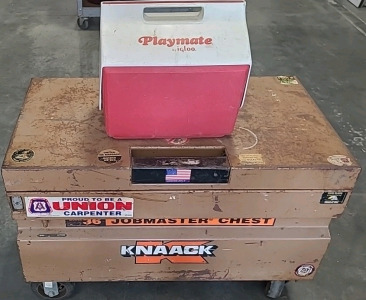 Knack tool chest & Igloo lunchbox