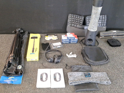 (2) FITTNESS TRACKER HR WATCHES, (1) SYMPHONY BAND, HEADBAND WIRELESS HEADSET & MORE