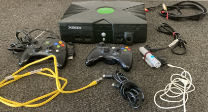 Original Xbox (Untested No Power Plug, (2) Controllers. Please inspect.