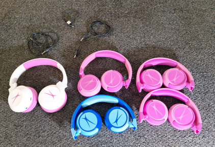 (5) ALTEC LANSING KID SAFE NOISE CANCELING WIRED OR WIRELESS HEADPHONES, W/ (1) CHARGING CABLE & (2) AUDIO PATCH CABLES