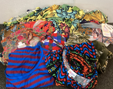 (14) Variety Lularoe Shirts (Size: Medium) Please Inspect.